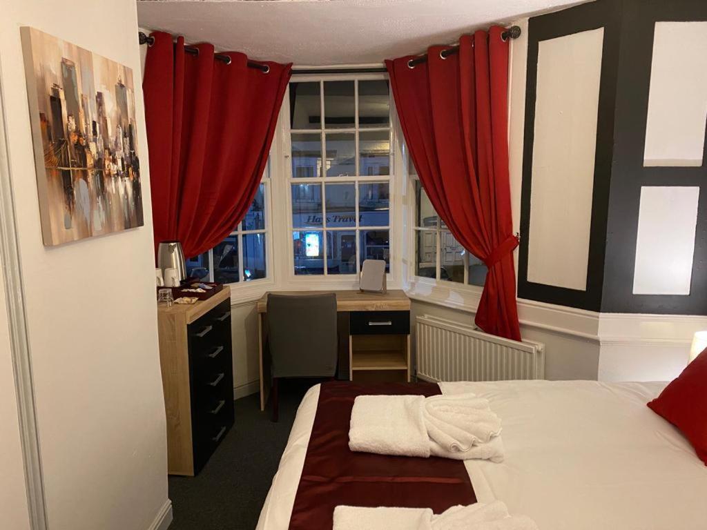Bugle Hotel Titchfield Экстерьер фото
